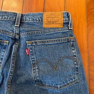 Levi's wedgie straight jeans